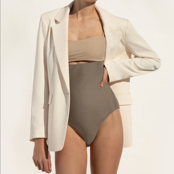 Aritzia Other - Oak and fort taupe one peice bathing suit small